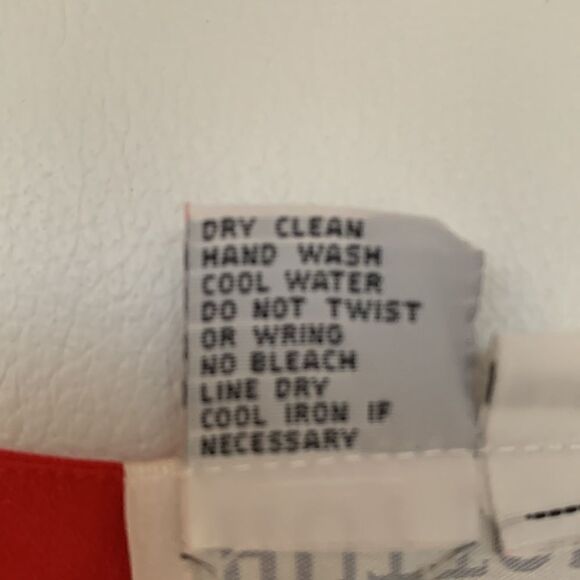 LINDA HUTTON Silk Crimson Top Size M - Picture 5 of 5